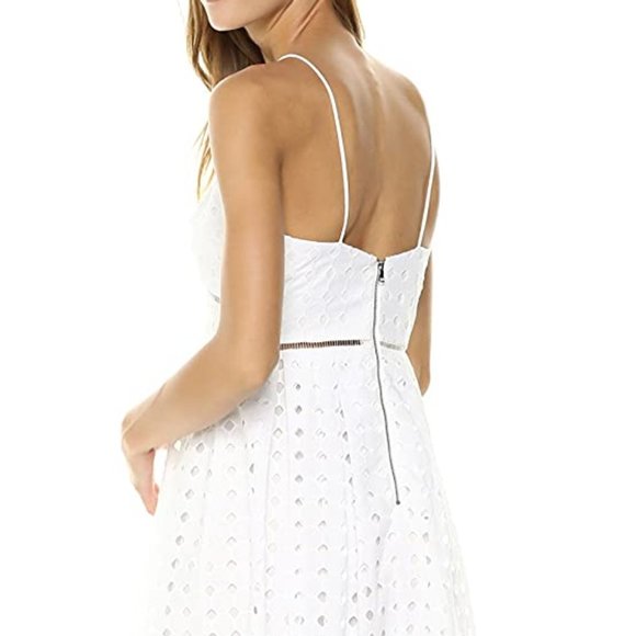 Beautiful White Eyelet dress - Picture 2 of 7